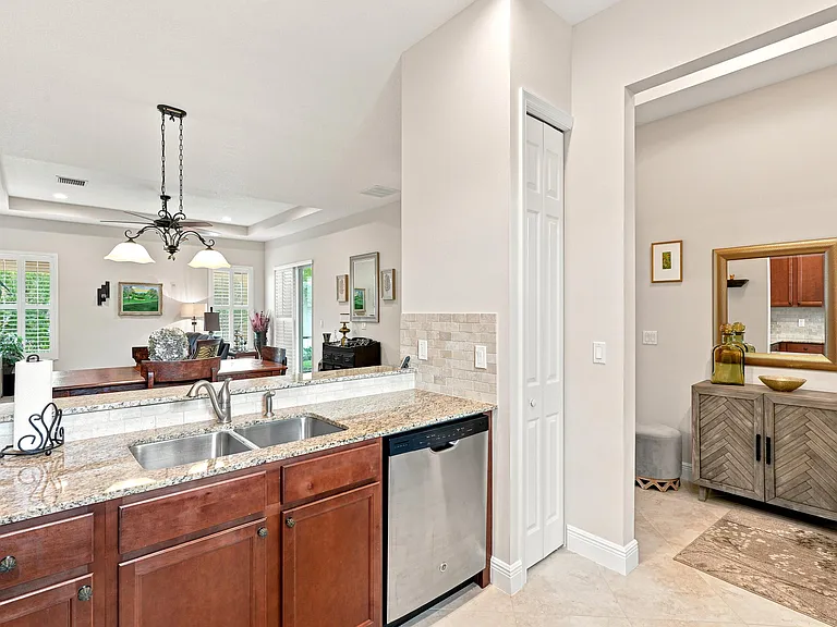 10263 SW Reggiani Rd — Photo 21