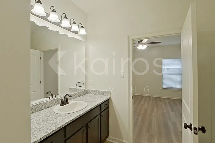 123 Salvat Dr — Photo 13