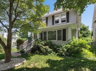 16 Cross St #B, Madison, NJ 07940