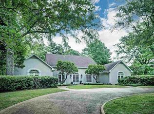 86 Saint Andrews Dr, Jackson, MS 39211