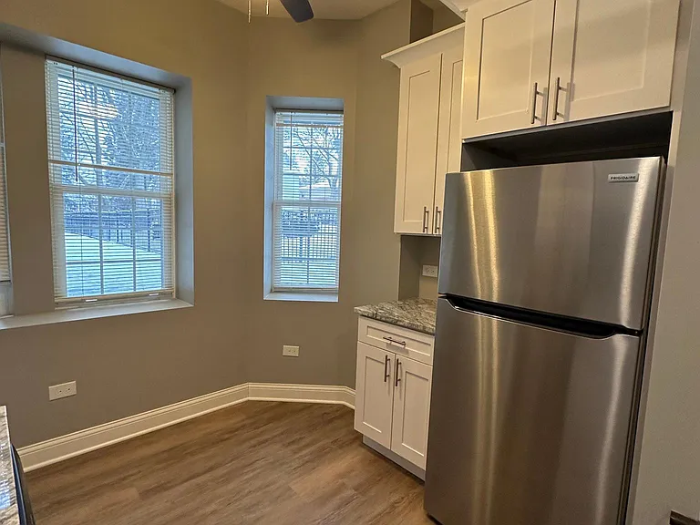 27 N Brainard Ave #H — Photo 5
