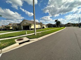 30200 Lettingwell Cir, Zephyrhills, FL 33543