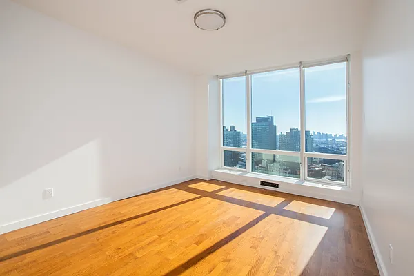 Rented by Winzone Realty Inc | media 3