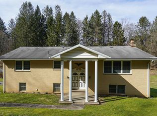 2527 Gregory Run Rd, Clarksburg, WV 26301