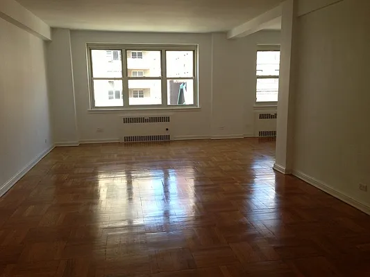 Rented by Stonehenge NYC LLC | media 2