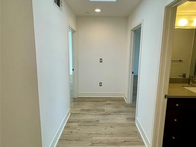 10844 Blix St #101 — Photo 13