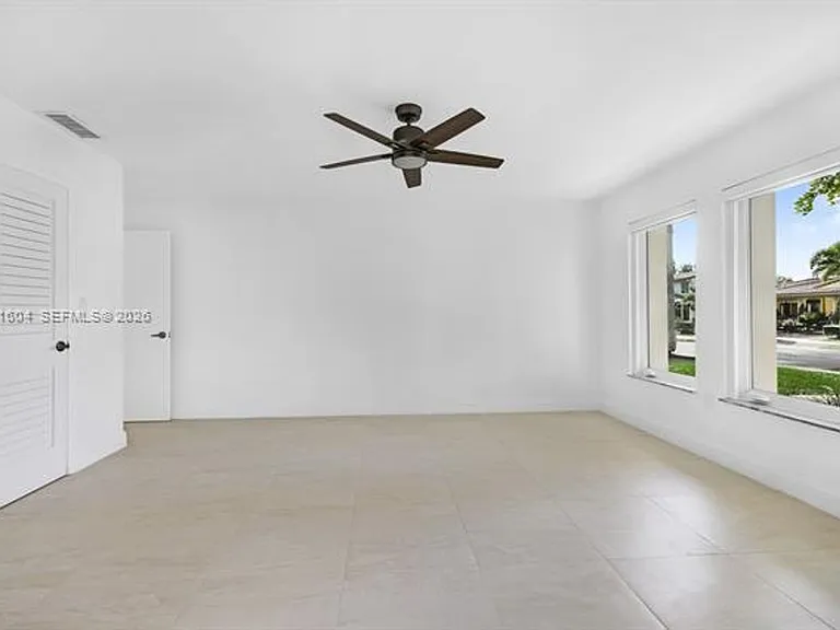 2045 SW 125th Ct — Photo 15