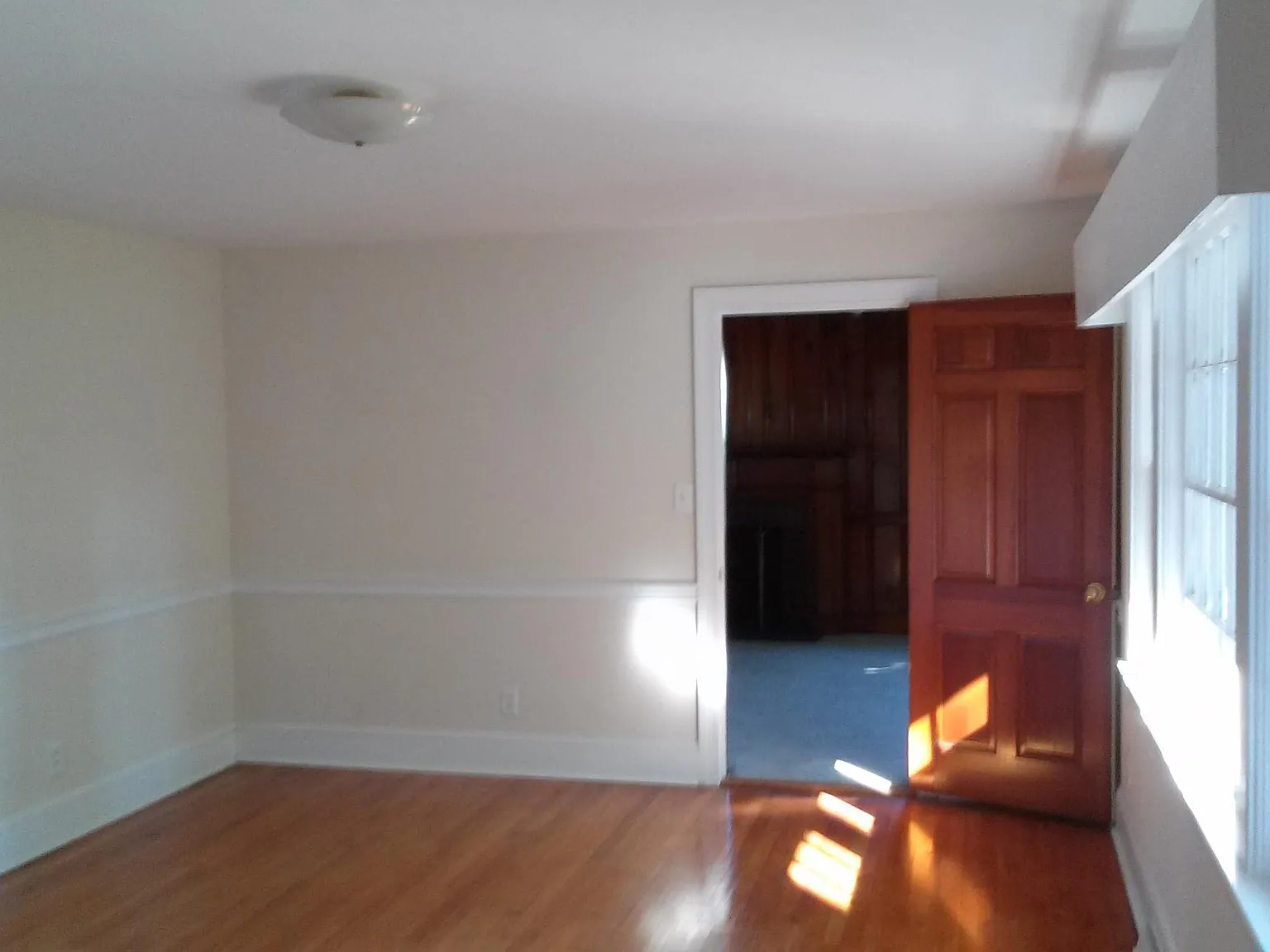 1332 Sycamore St — Photo 3