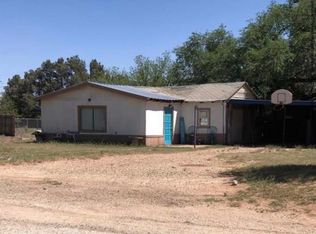 1213 S 2nd St, Tahoka, TX 79373