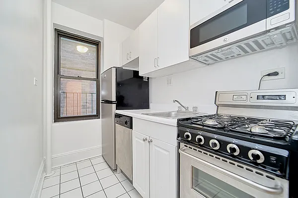 Rented by Living New York | media 30