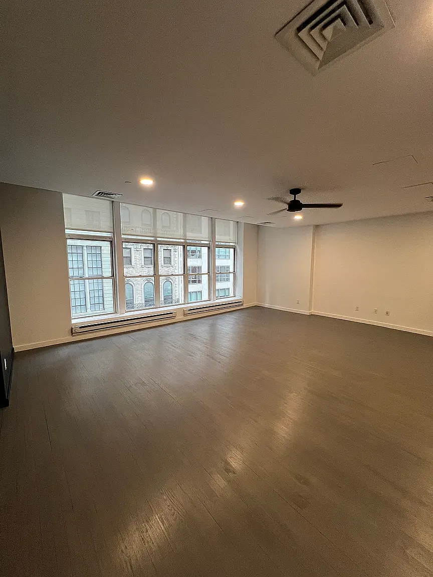 44 West 56th Street — Photo 2