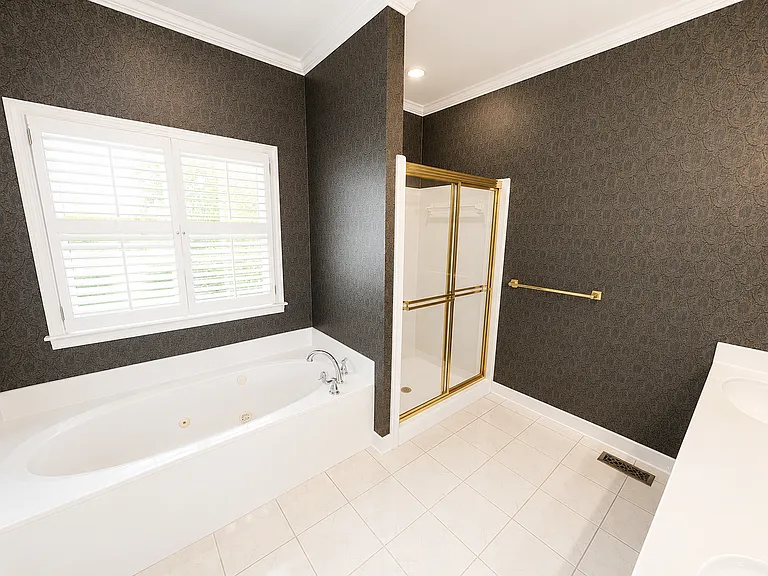 202 Mallowrose Ln — Photo 10