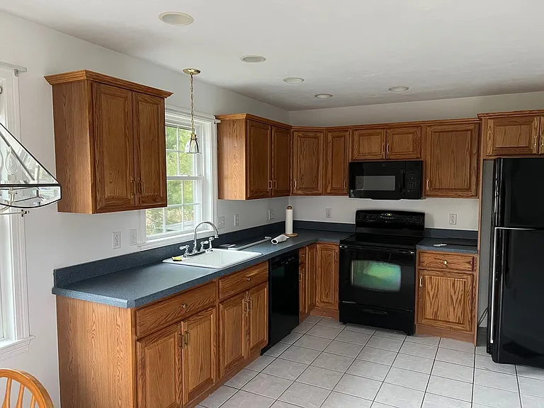 367 Rockland St #1 — Photo 5
