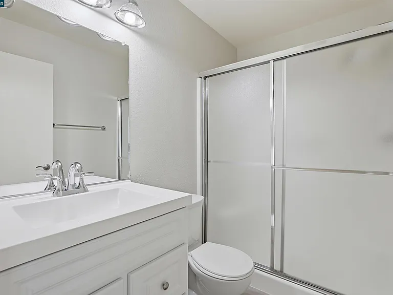 177 Northwood Cmns — Photo 25