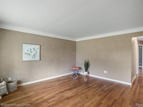 4th image of 5153 Busch Ave