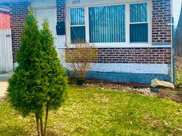 6909 S Ada St, Chicago, IL 60636