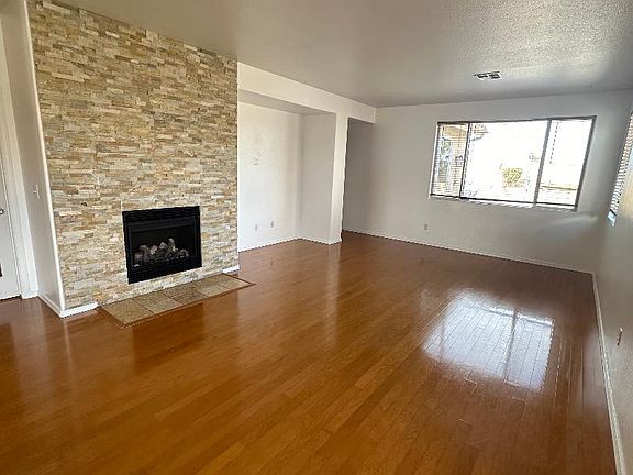 4th image of 1815 S Rosita Ave