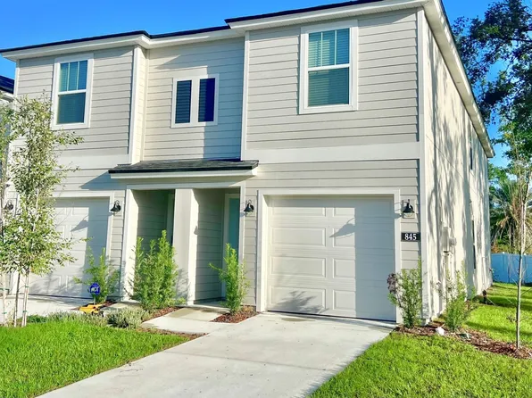 845 Hartshill Pl, Jacksonville, FL 32218