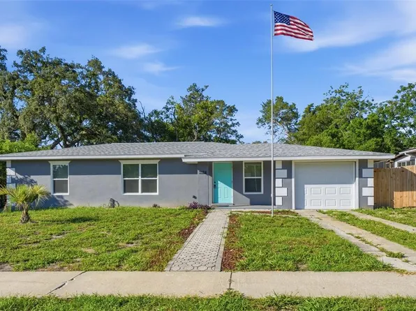 7178 Holiday Dr, Spring Hill, FL 34606