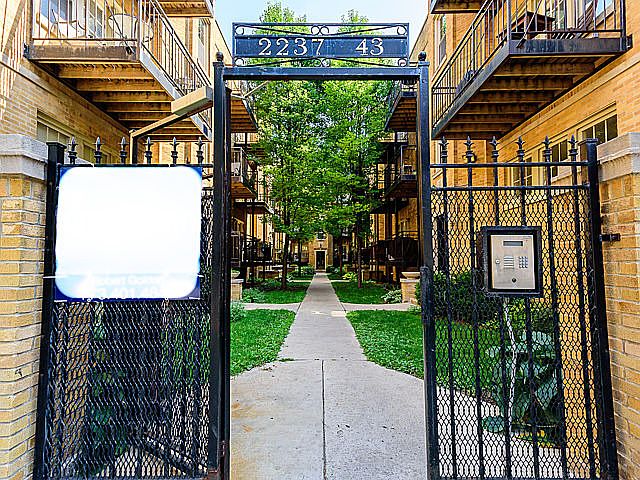 1st image of 2239 N Lincoln Ave #E-1
