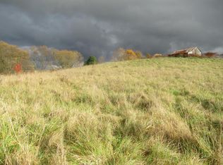 Houfnaggle Rd, Lewisburg, WV 24901