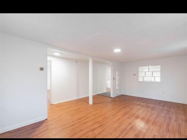 400 W 2nd St