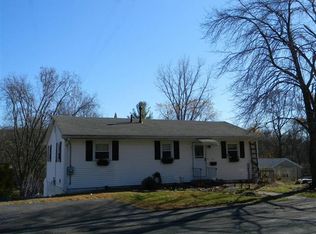 4 West St, Easthampton, MA 01027