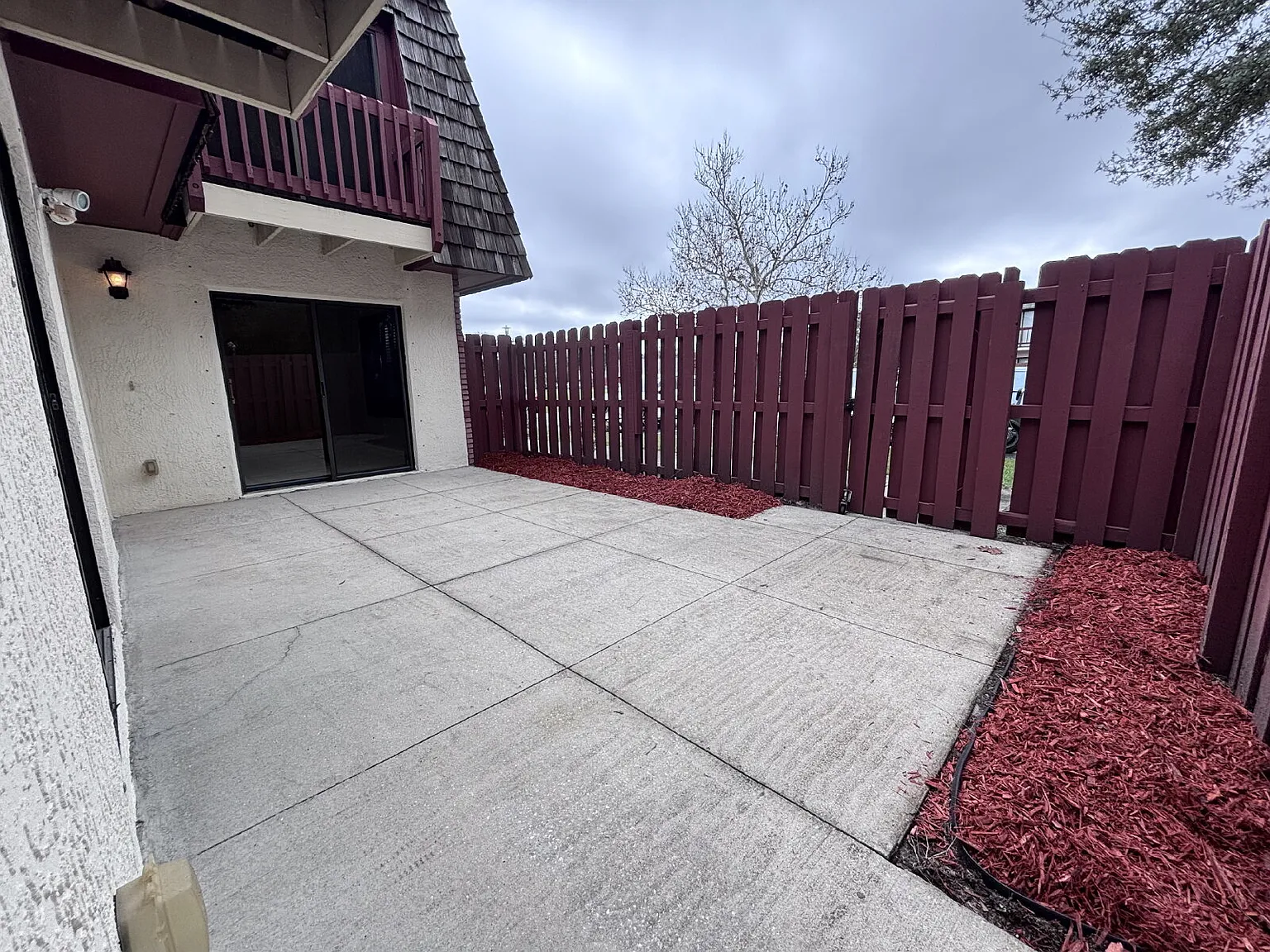 2 bed, 2.5 bath, 1288 sqft, $1,700 — Photo 2