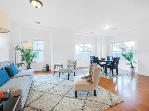 45 Endicott Ave APT 6, Somerville, MA 02144