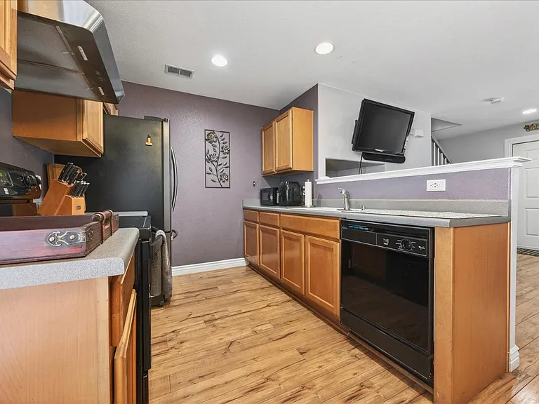 4594 S Swadley Ct — Photo 6