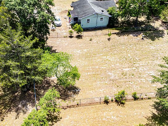2nd image of 100 Pueblo Trail