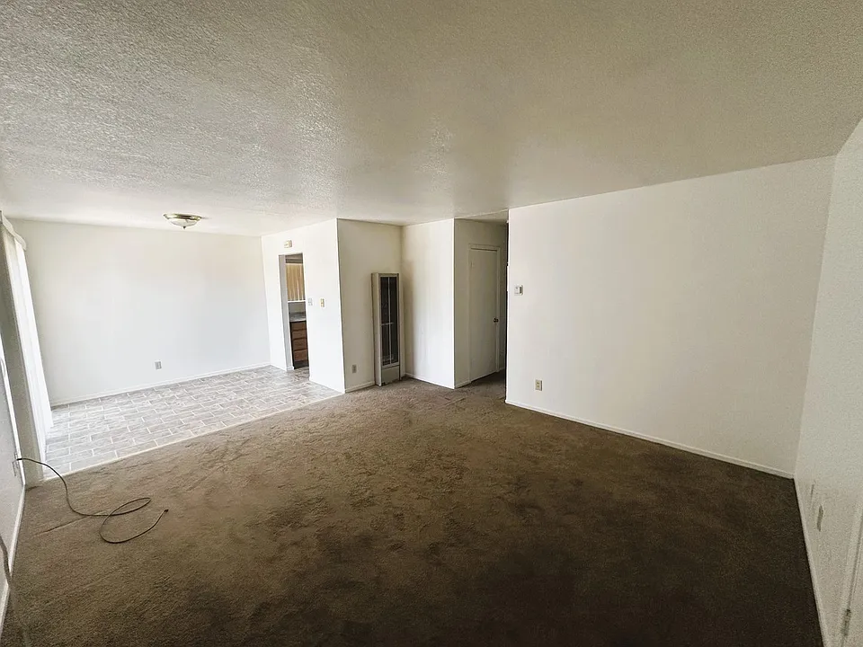 1746 Kidder Ave