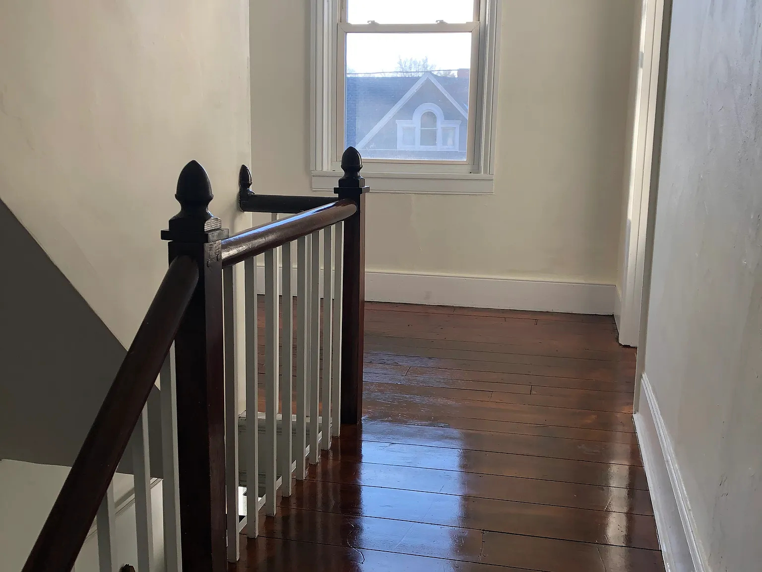 2 bed, 1000 sqft, $1,650 — Photo 2