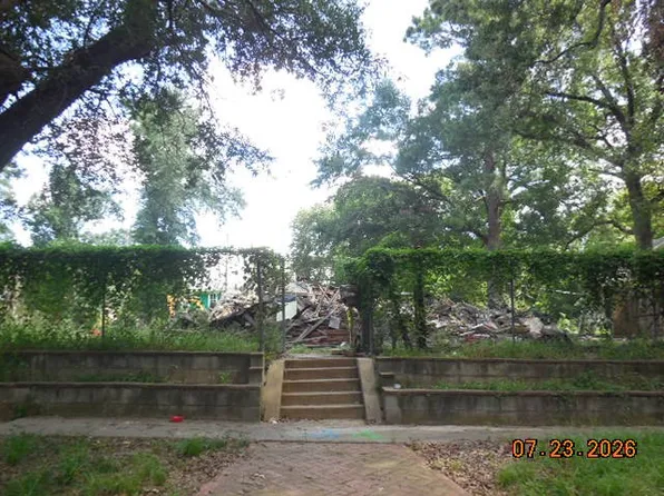 552 Dalzell St, Shreveport, LA 71104