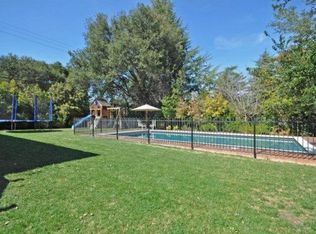 701 Arroyo Rd, Los Altos, CA 94024