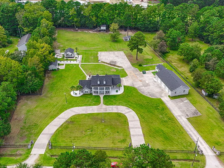 6125 R C Sarvis Ln — Photo 10