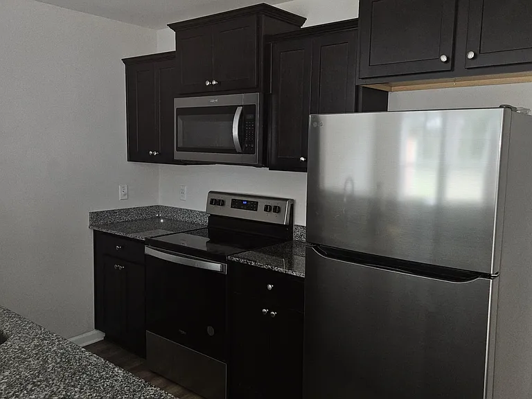 1441 Feldspar Ct — Photo 4