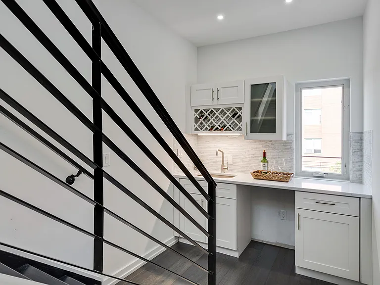 1402 S 16th St — Photo 36