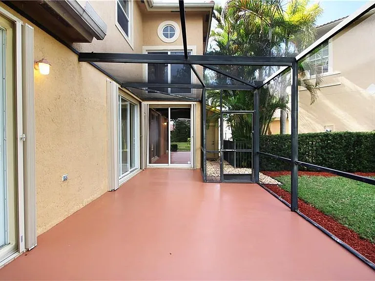 5873 NW 120th Ter — Photo 30