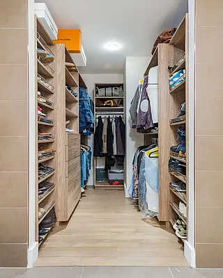 Sold by Compass | media 4