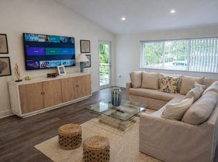 902 E Palm Ave APT 4, Boca Raton, FL 33432