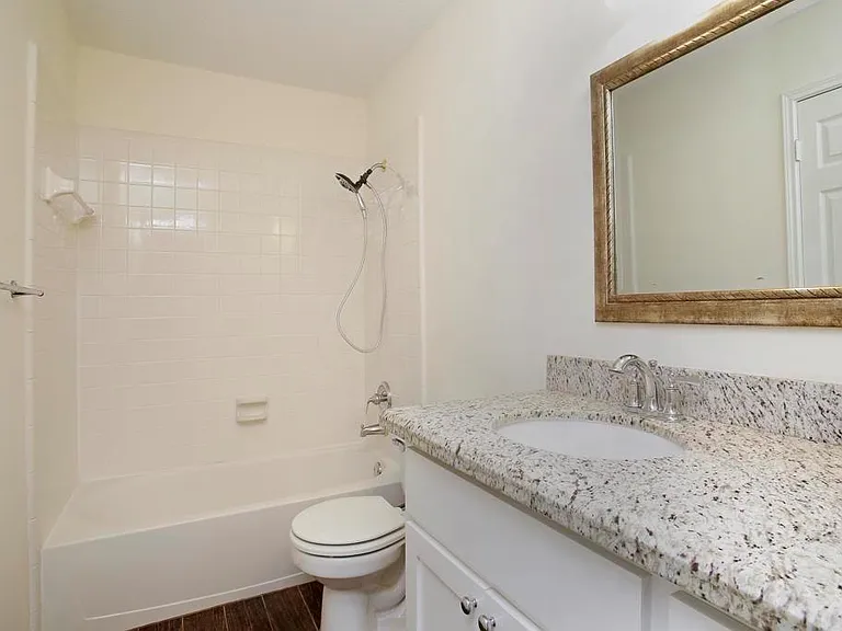 6902 Afton Woods Dr — Photo 17