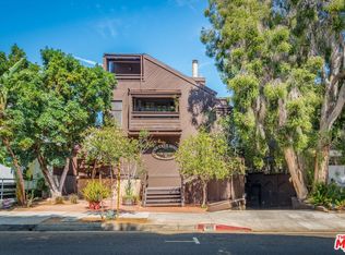 906 N Kings Rd APT 1, West Hollywood, CA 90069