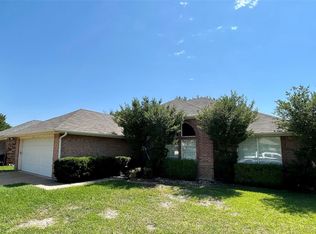 7917 Marsh Ct, Fort Worth, TX 76123