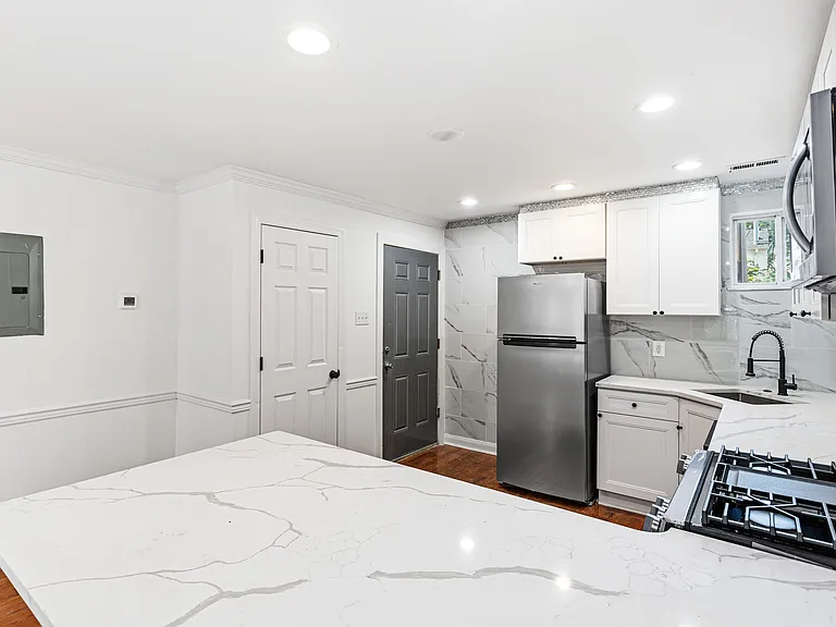 1506 Christian St #2 — Photo 8