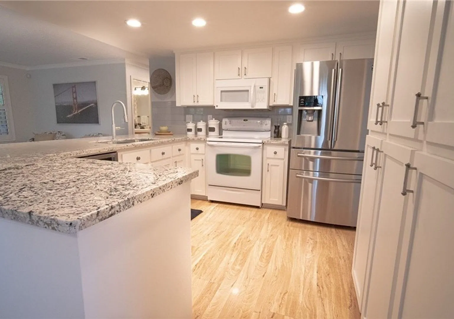 Beautiful 4 Bedroom 3 Bath with beatiful view and close to PV High — Photo 2