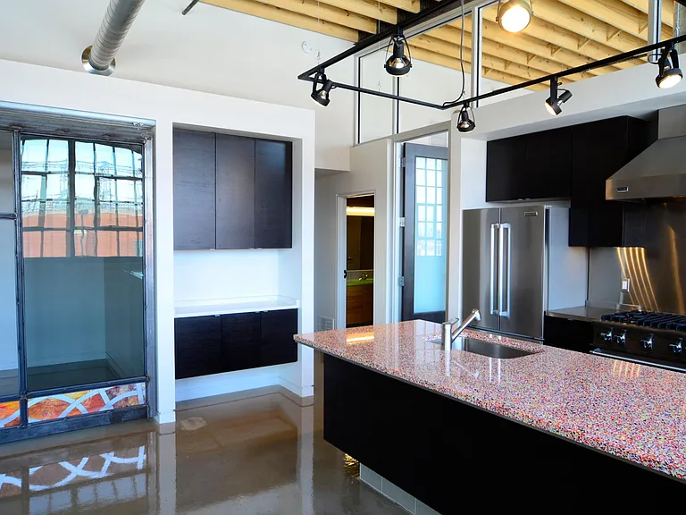 376 W Main St #206 — Photo 12