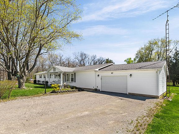 3rd image of 3192 Nation Rd