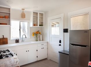 826 Waterloo St #1/2, Los Angeles, CA 90026