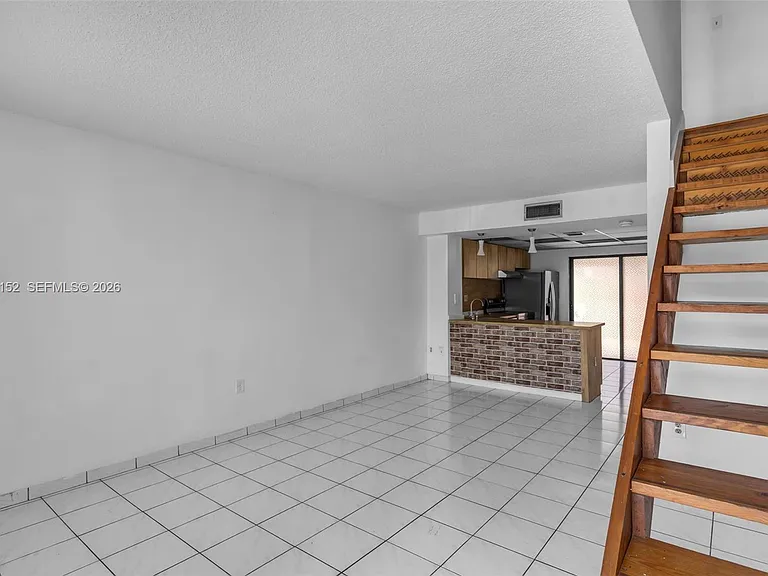 1811 SW 107th Ave #2302 — Photo 5